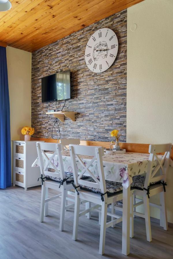 Apartments Zakrasnik Škofja Loka Esterno foto