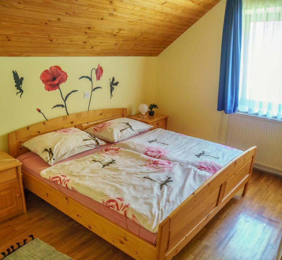 Apartments Zakrasnik Škofja Loka Esterno foto