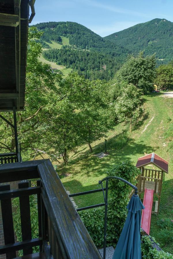 Apartments Zakrasnik Škofja Loka Esterno foto