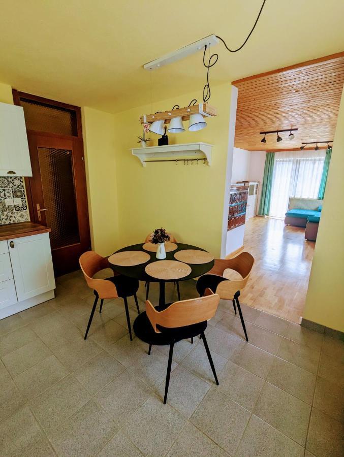 Apartments Zakrasnik Škofja Loka Esterno foto