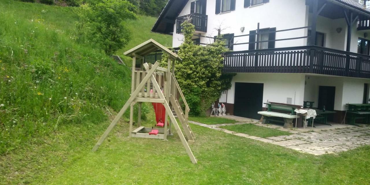 Apartments Zakrasnik Škofja Loka Esterno foto